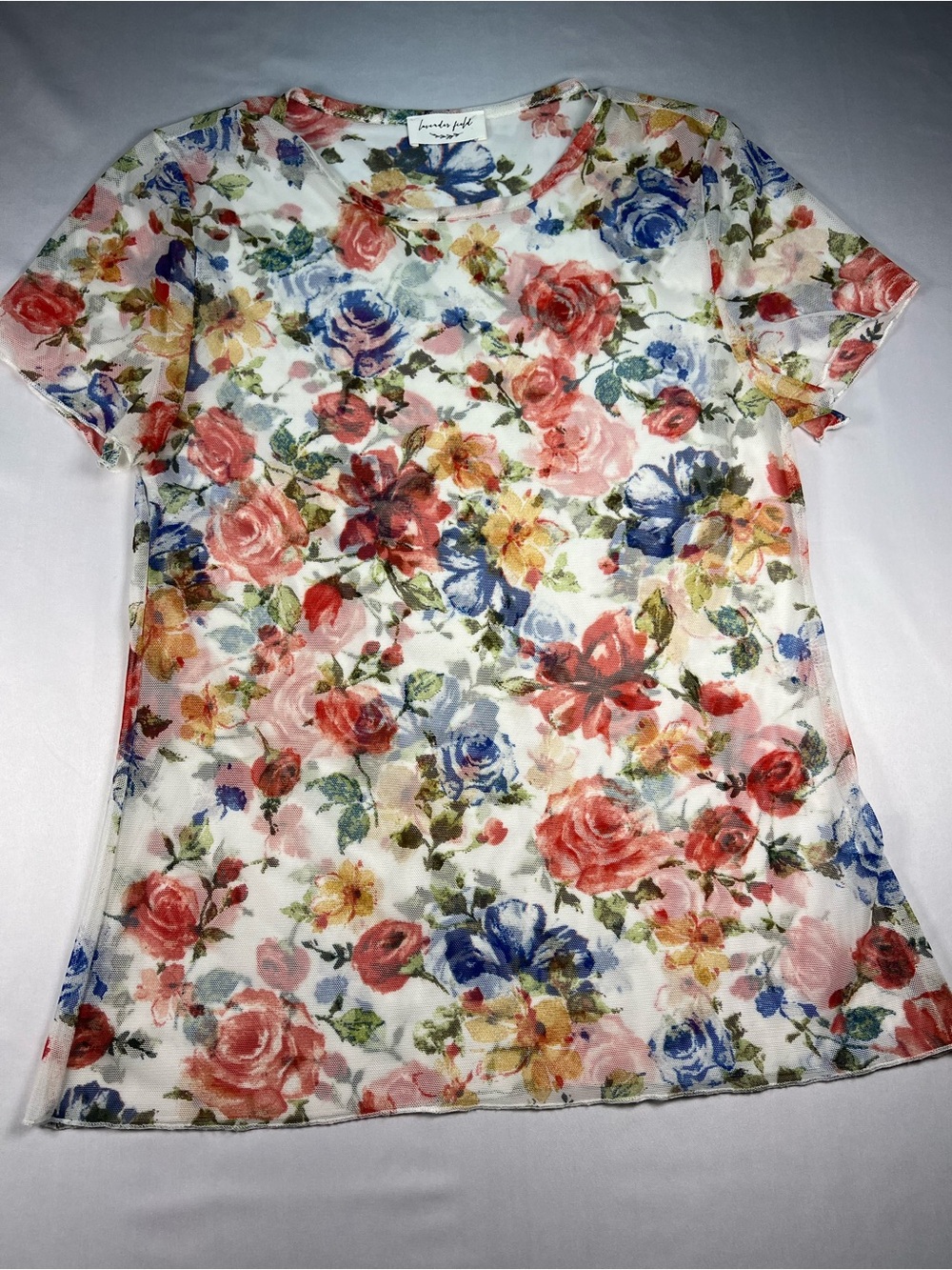 lavender field White Floral Short Sleeve Tee in Multicolor Roses